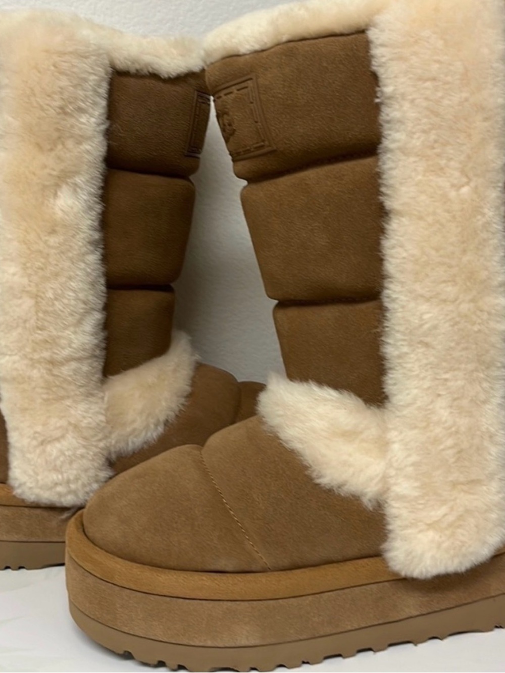 UGG Classic Chillapeak Tall